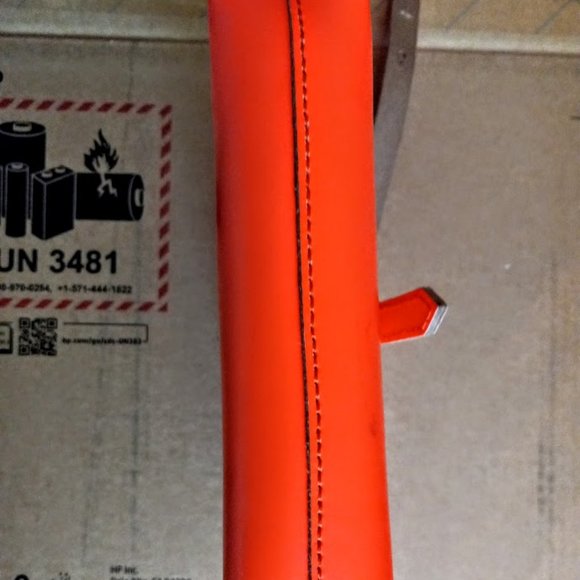 J. Crew Parker Vintage Crossbody Leather Messenger Bag, $17. or less - Picture 5 of 16